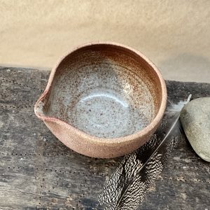 Pouring Bowl in Sandstone