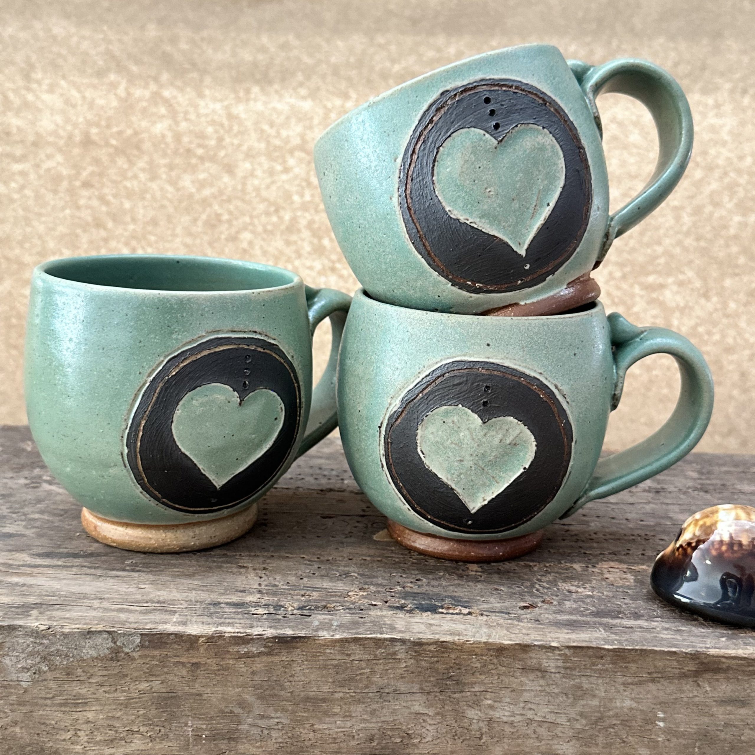 Japa Mug | Green Earth | Heart carving
