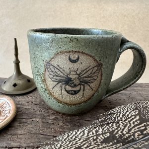 Bazic Mug | Bee | Lichen