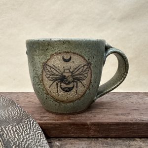 Bazic Mug | Bee | Lichen