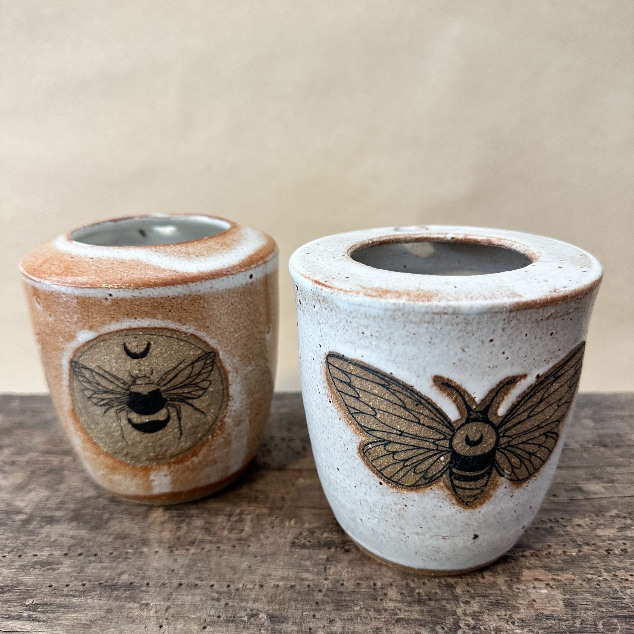 TRAVEL MUG | SANDSTONE GLAZE | BEE WITH MOON - Image 6