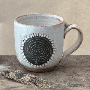 BAZIC MUG | SANDSTONE | LABYRINTH