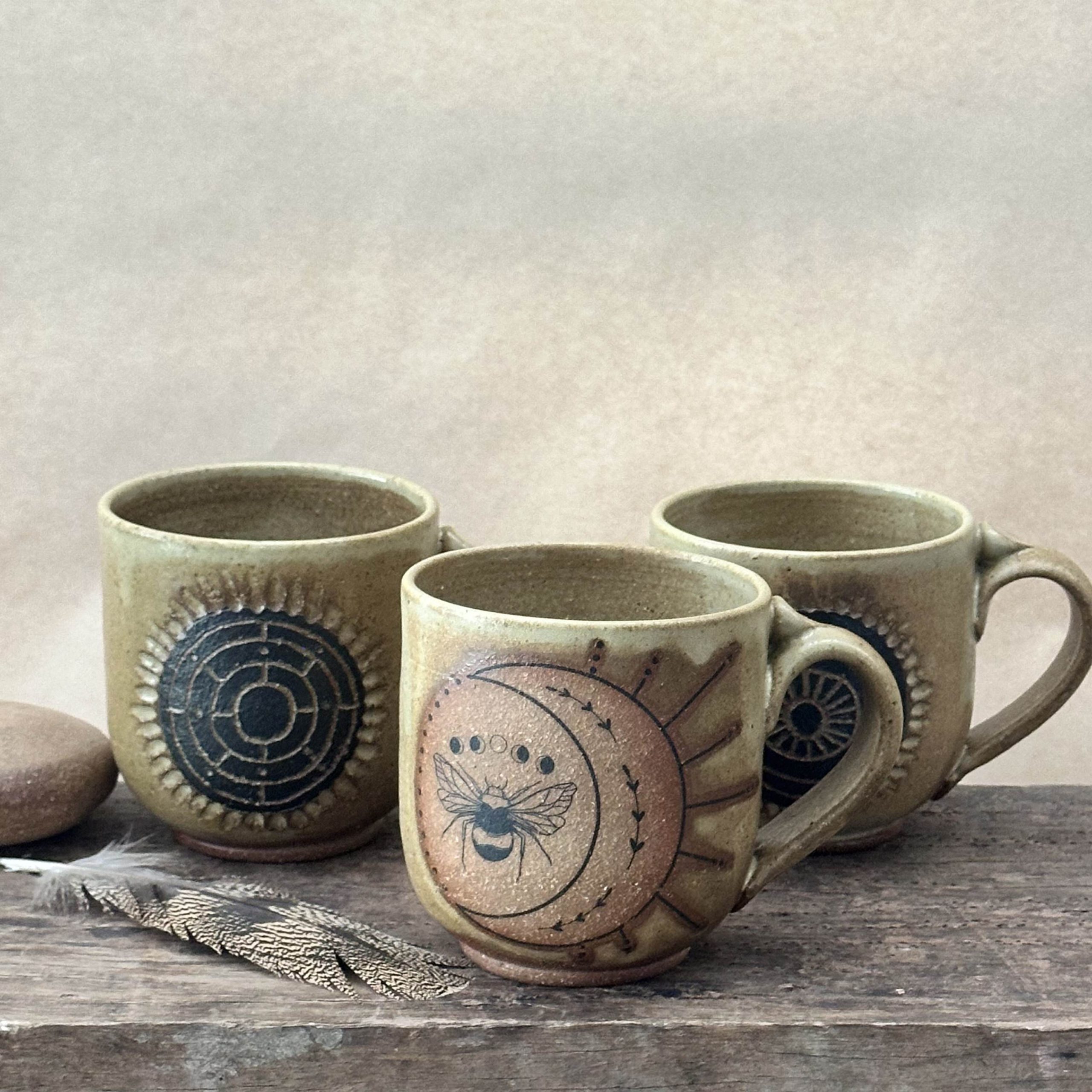 BAZIC MUG | STONE | BEE WITH MOON - Image 7