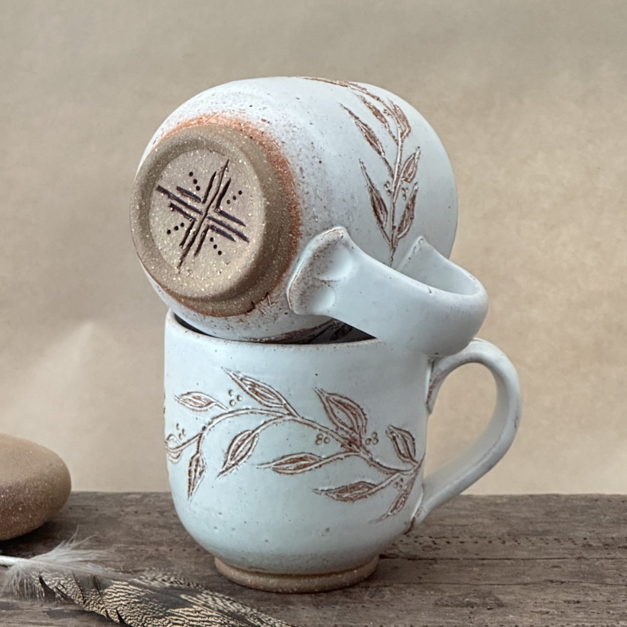 BAZIC MUG | SANDSTONE | CARVED VINE - Image 4